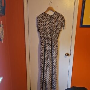 Black and White Buttoned Crew Neck Maxi Dress